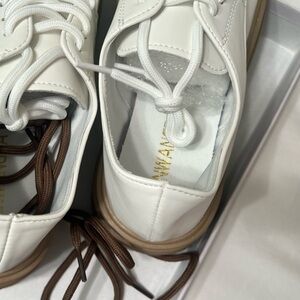 Leather shoes, white